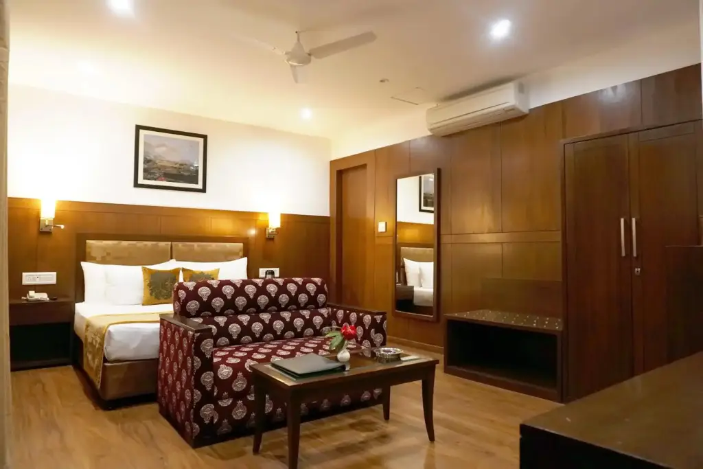 Кангра: Asia Spa Resort Mcleodganj, Dharamshala Centrally Air Conditioned With Heated Swimming Pool