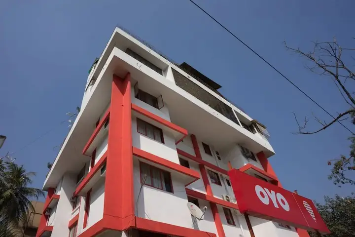 Мумбаи: OYO Rana Residency Near Western Express Highway Metro Station