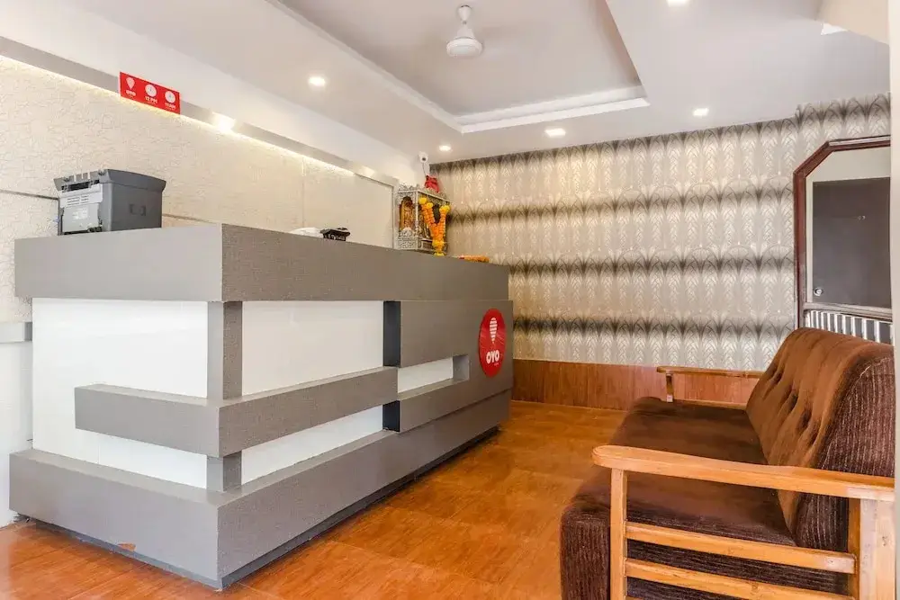Мумбаи: OYO Rana Residency Near Western Express Highway Metro Station