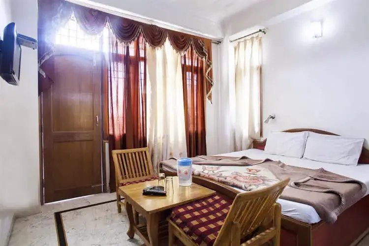 Шимла: Swastik Inn