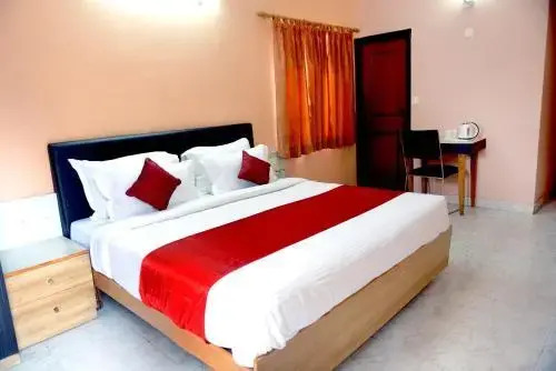 Дехрадун: Central Great Value Hotel
