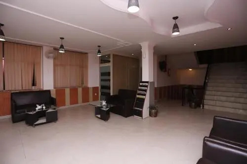 Дехрадун: Central Great Value Hotel
