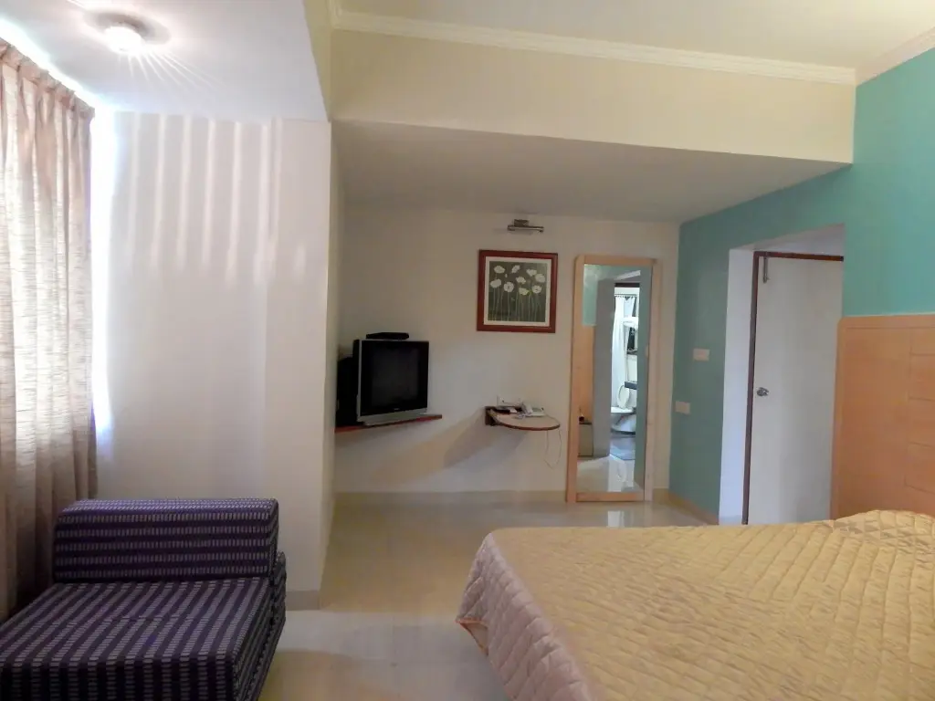 Пуна: Hotel Raviraj