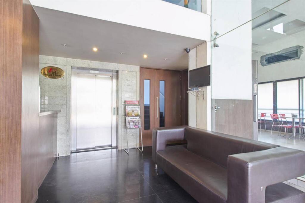 Нагпур: Hotel Adi Nagpur