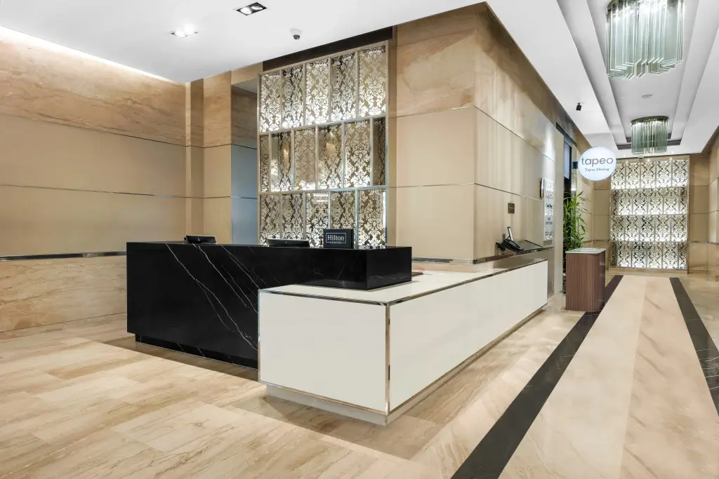 Бангалор: DoubleTree Suites by Hilton Bengaluru Outer Ring Road