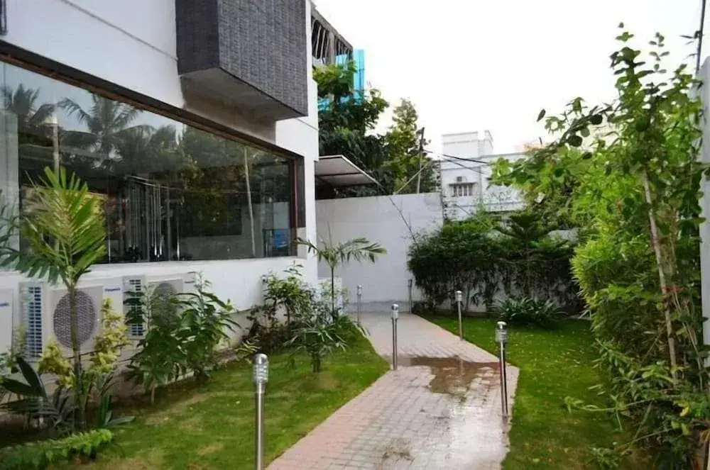 Falcons Nest Gachibowli — фото 1