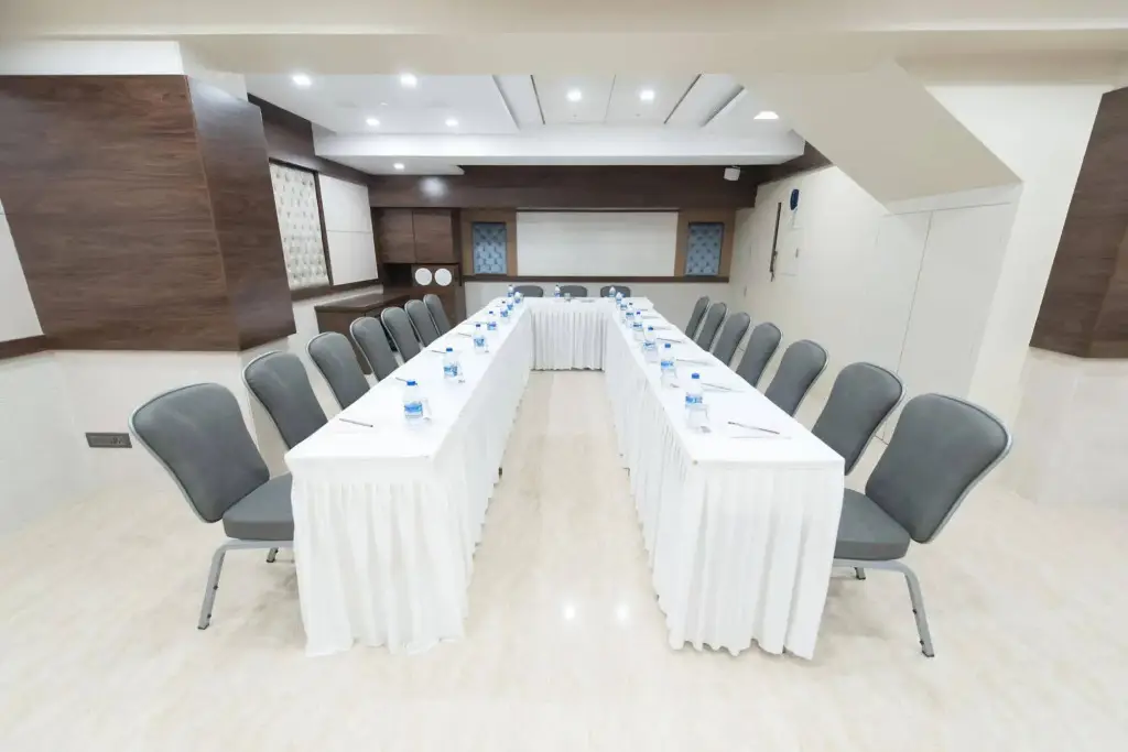 Мумбаи: Hotel Le Grande - Mumbai International Airport