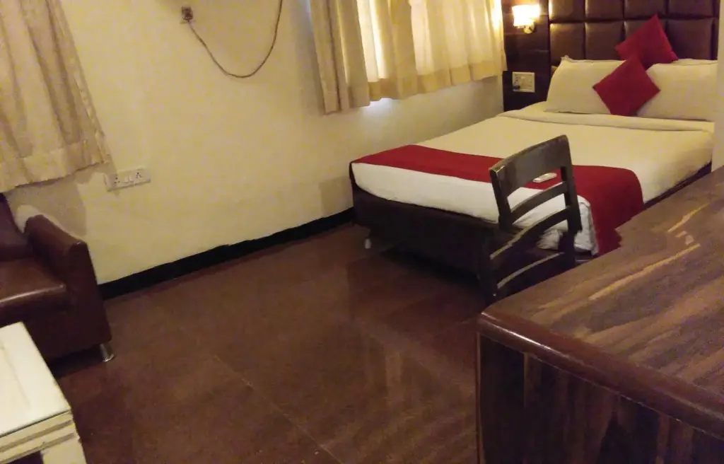 Нави-Мумбай: Hotel Heritage Dakshin