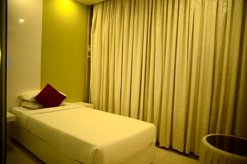 Нави-Мумбай: Hotel Heritage Dakshin
