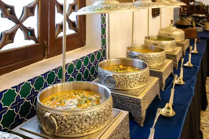 Крепость Jhansi: Hotel Bundelkhand Riverside