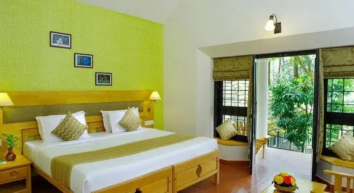 Кумили: Hotel Treetop