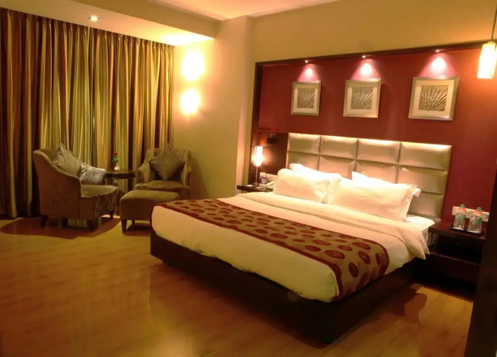 Сурат: Lords Plaza, Surat