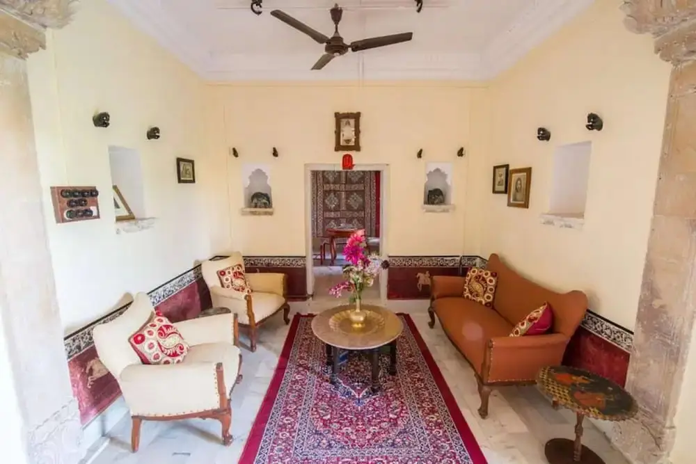 Садри: Hotel Ghanerao Castle Ranakpur