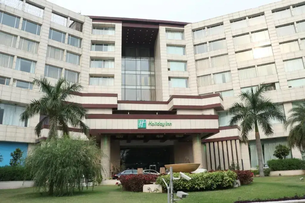 Holiday Inn Chandigarh Panchkula — фото 1