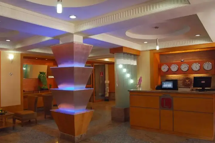 Дахедж: Lords Eco Inn