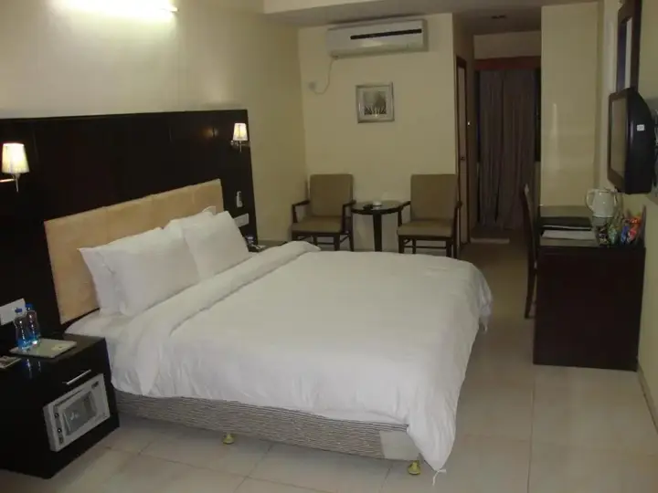 Дахедж: Lords Eco Inn