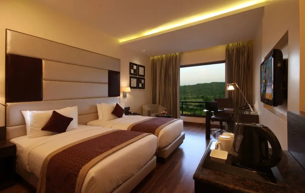 Панчкула: Golden Tulip Chandigarh, Panchkula