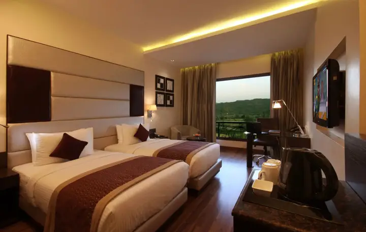 Панчкула: Golden Tulip Chandigarh, Panchkula
