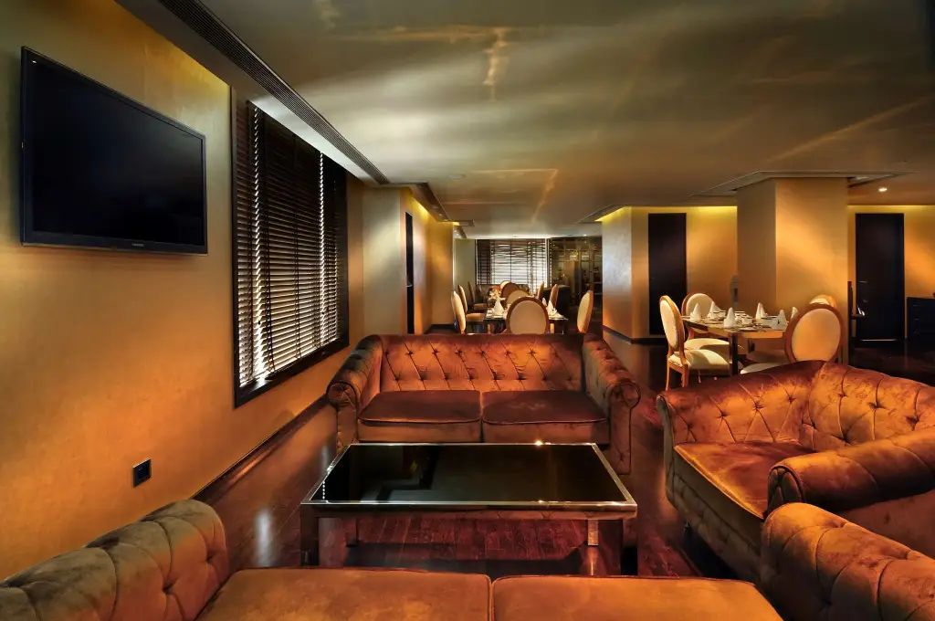 carousel image 4