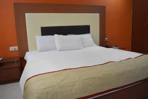 Бхубанешвар: Hotel The Sutrupti