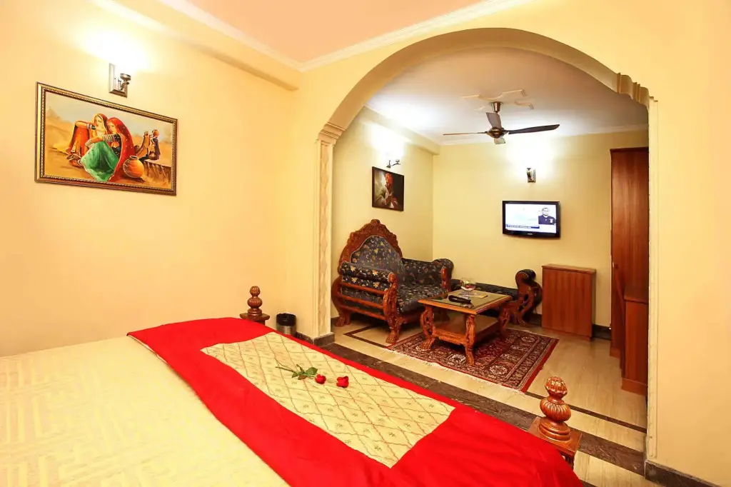 Нью-Дели: Indira International Inn