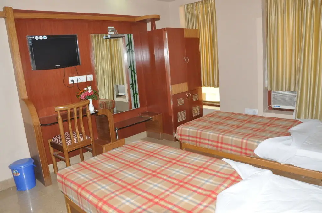 Hotel Naren Palace — фото 1