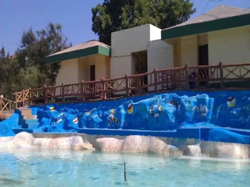 Уттан: Pali Beach Resort