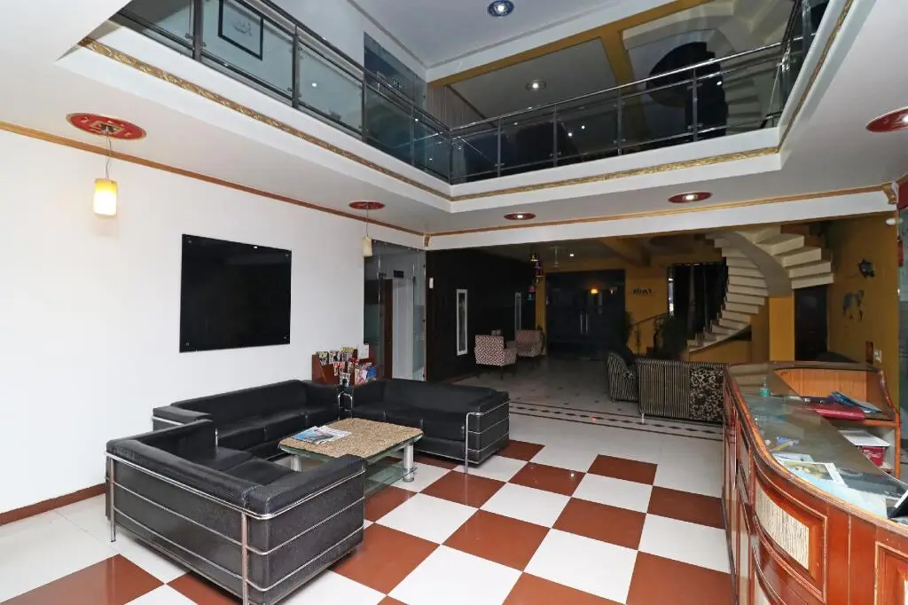 Гуруграм: OYO 6590 Hotel Amaraa