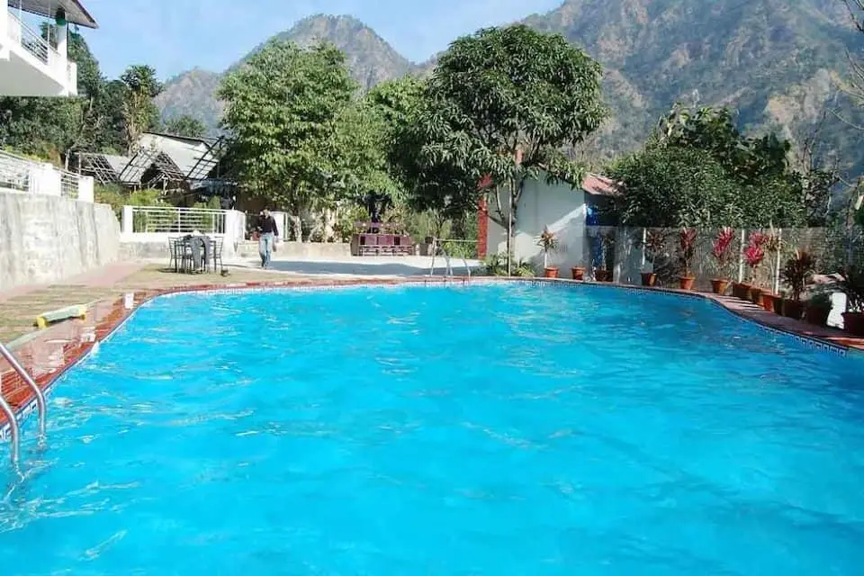 Наинитал: Dolmaar Resort