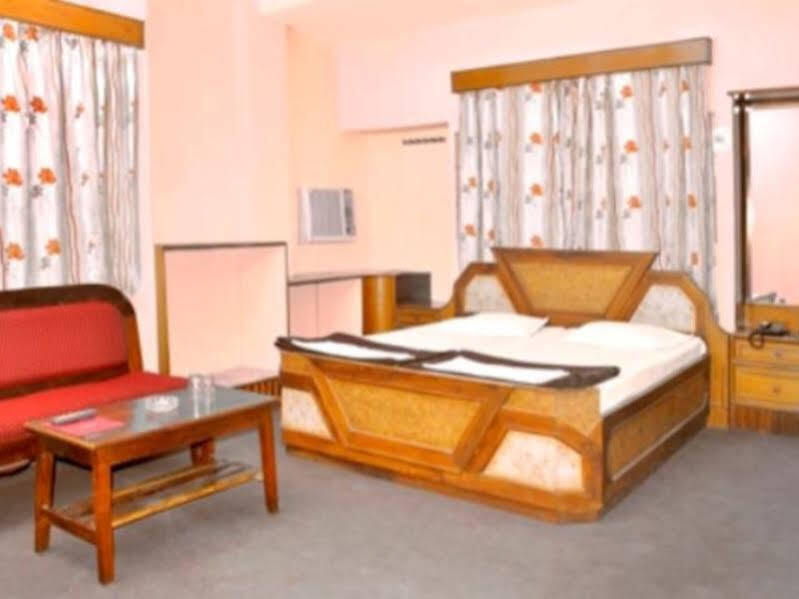 Деогхар: Hotel Yashoda International Deoghar