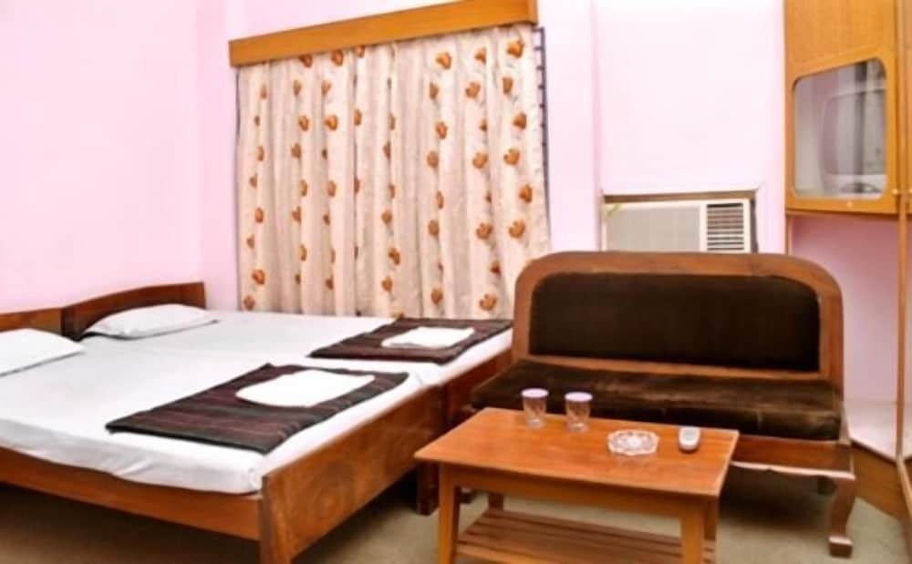 Деогхар: Hotel Yashoda International Deoghar