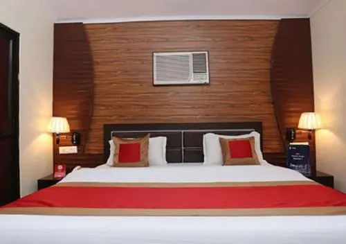 Наинитал: Corbett Jungle Holiday Spa & Resort