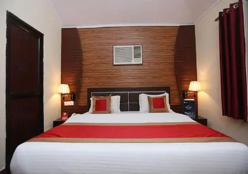 Наинитал: Corbett Jungle Holiday Spa & Resort