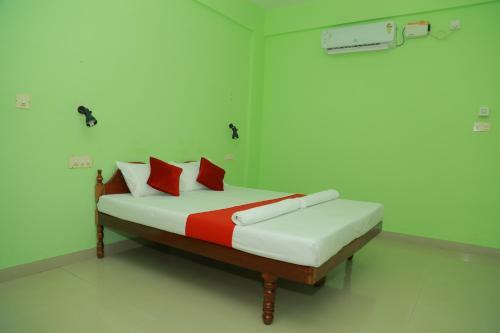 Ковалам: Shirleys Beach Hotel