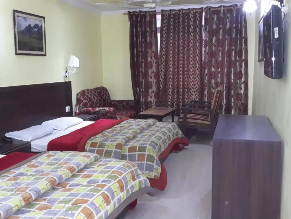 Шринагар: Hotel Star of Kashmir