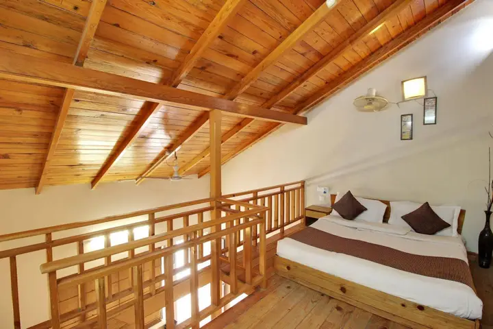 Наинитал: Wood castle Spa & Resort