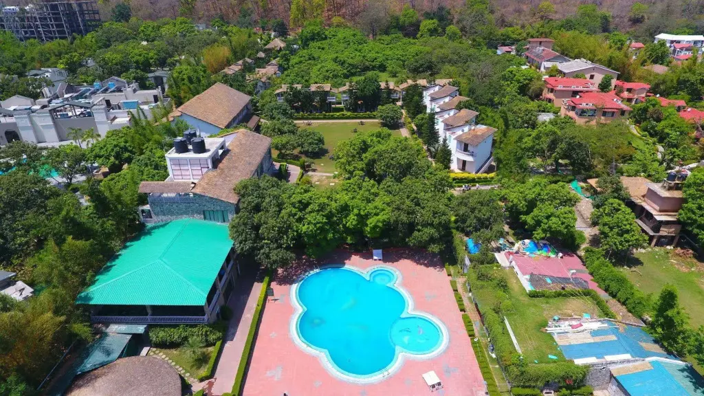 Наинитал: Wood castle Spa & Resort