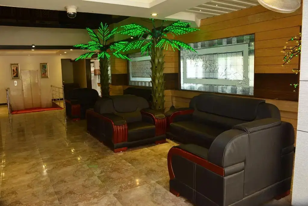 Тирувавадутураи: Hotel pams
