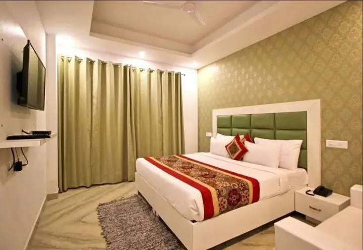 Гуруграм: Callista Inn