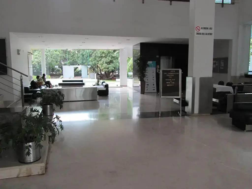 Бангалор: Zip by Spree Hotel at Woodrose Club