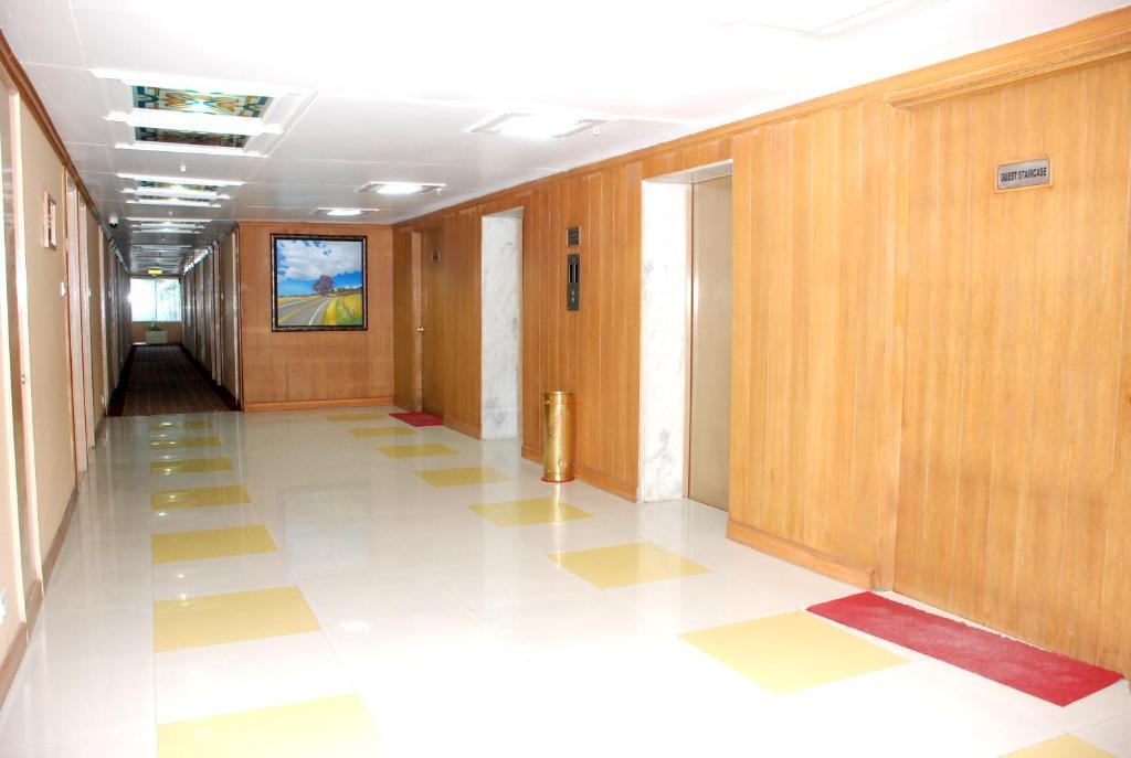 Батасингарам: Tara Comfort Hotel