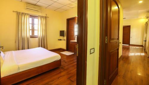 Бангалор: Falcon Suites Indiranagar