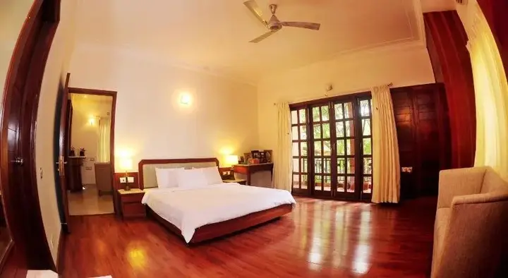 Бангалор: Falcon Suites Indiranagar