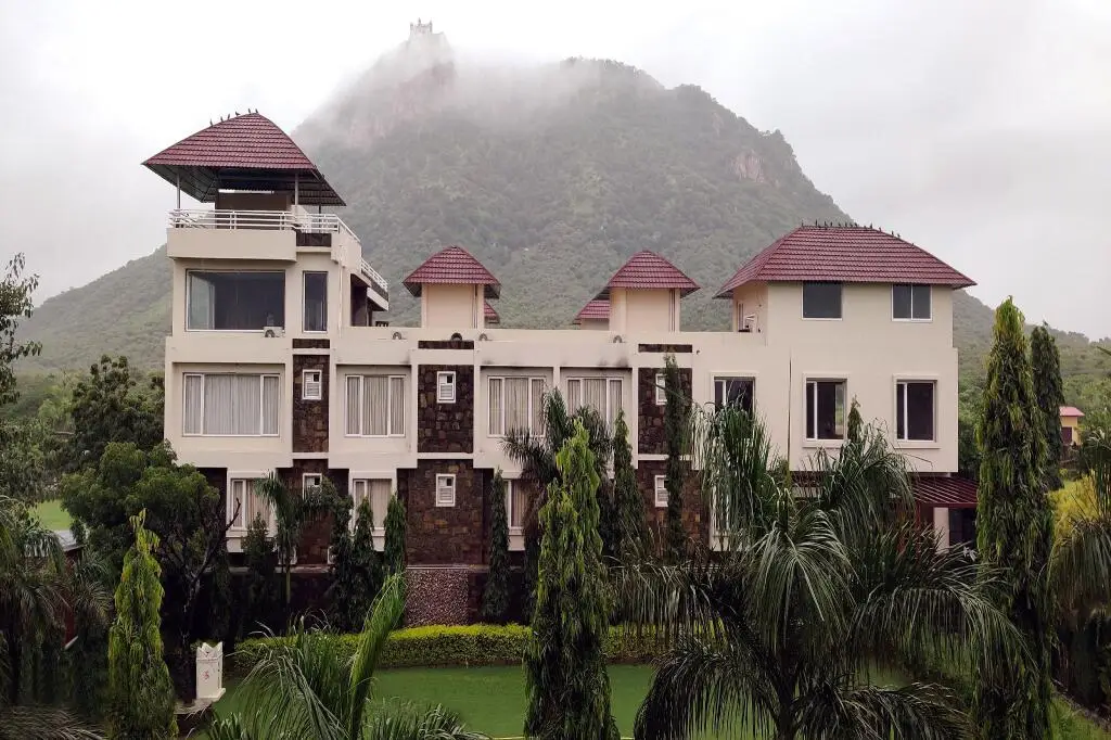 Hotel Devi Palace — фото 1