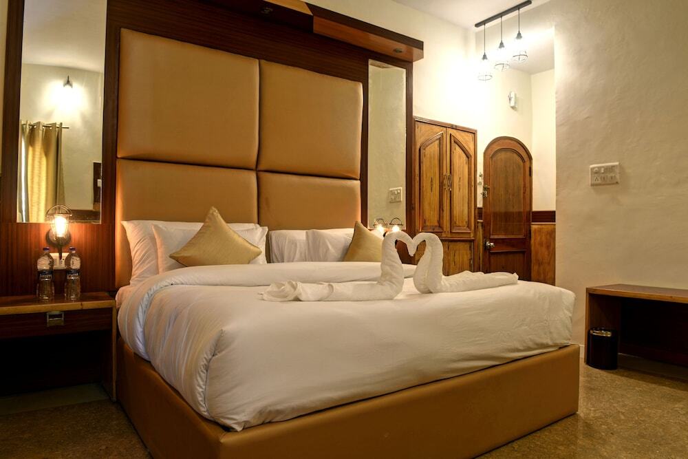 Манали: Hilltone Resorts & Spa