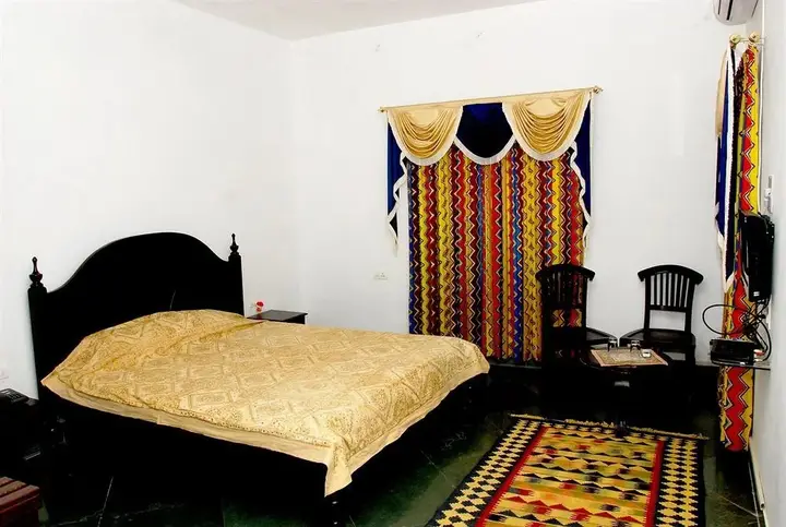 Садри: Chandra Hill Resort