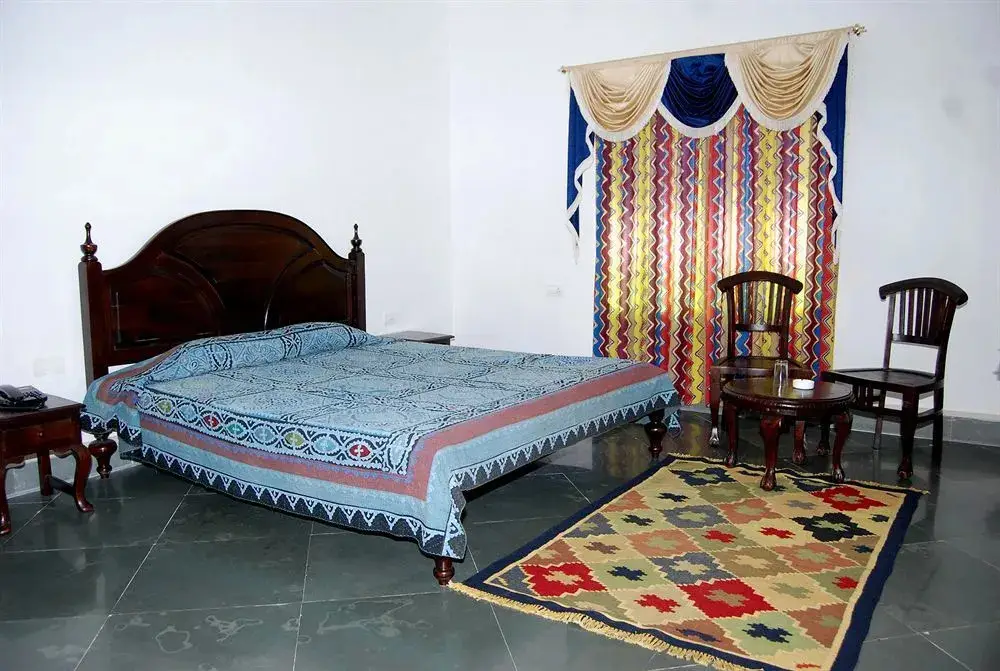 Садри: Chandra Hill Resort