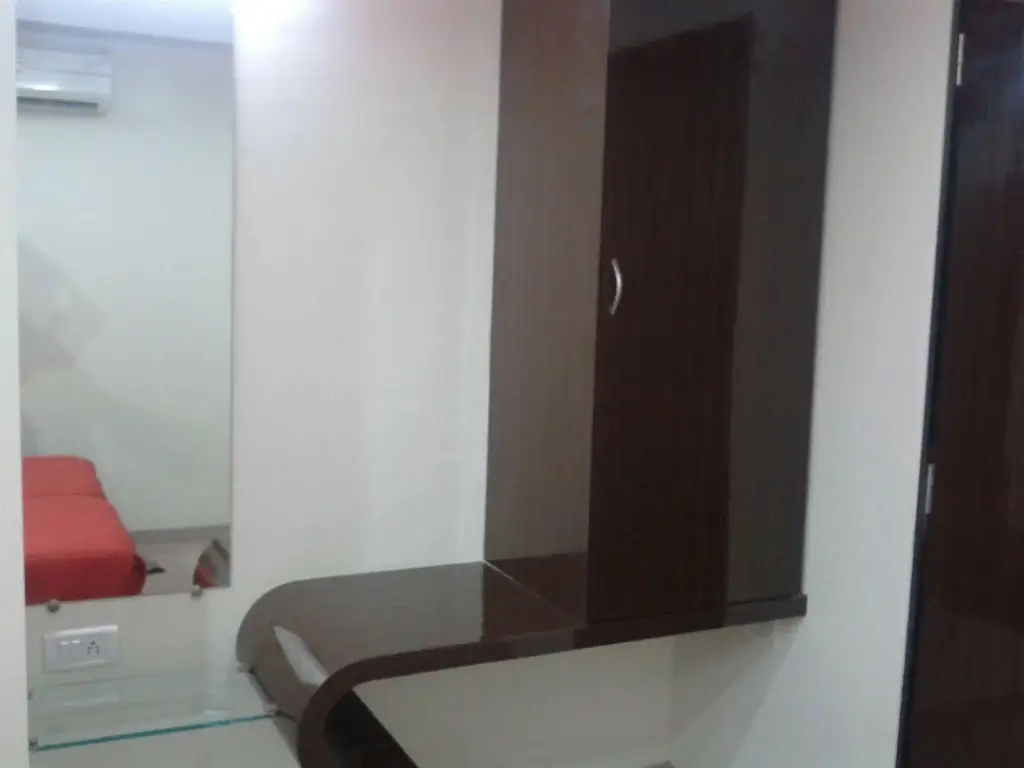 Мумбаи: Skyway Inn
