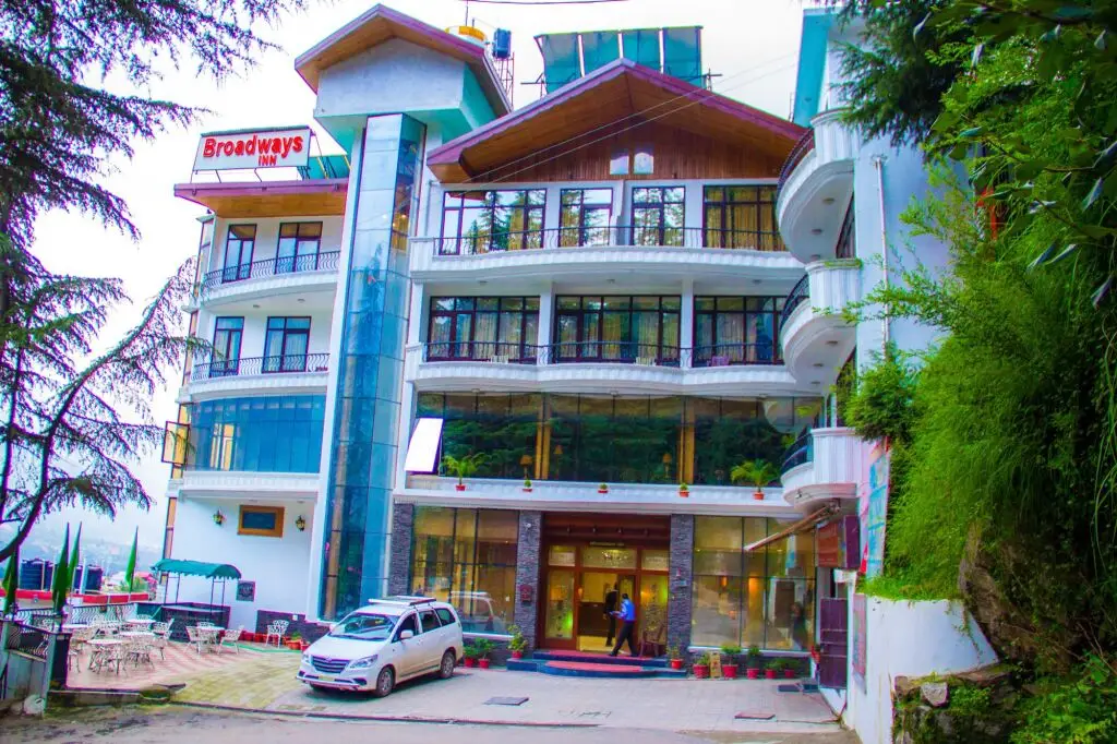 Hotel Broadways Inn — фото 1