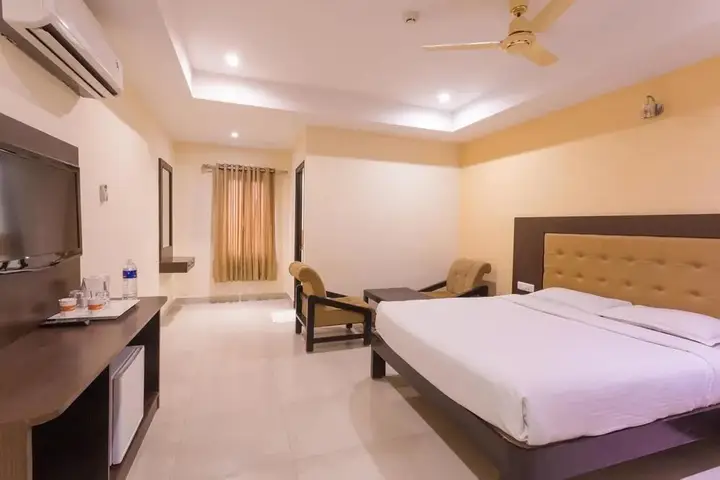 Тирупати: Hotel Udayee International